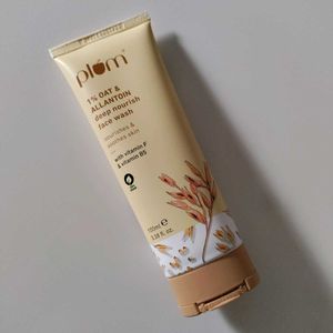 Plum 1% Oat & Allantoin Deep Nourish Facewash