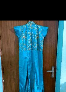 Gown Set