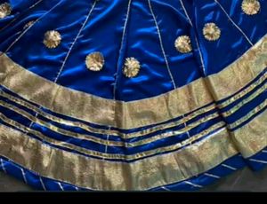 32 Kali Satin Poshak