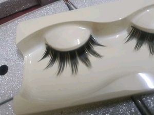 Dramatic False Eyelashes 6 pairs
