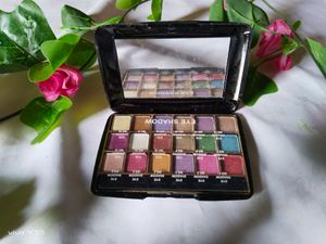 Shimmer Multi Color Eyeshadow Pallate