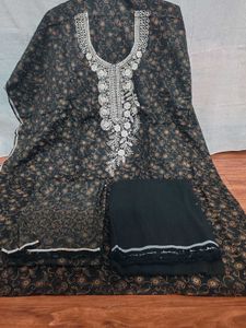 Combo Unstitched Winter Embroidery Suit With Shawl