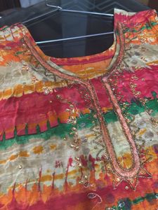 Colorful Women&#39;s Kurti
