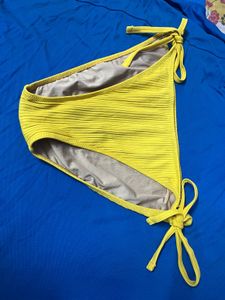 Shade Shore Branded Brief With Knobs Tie