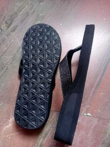 Women Heel Flip Flops Thong Sandals..