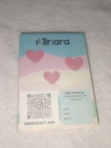 Minara Makeup brushes