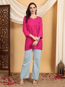 Short Chikankari kurti