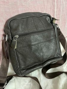 Unisex Leather Messenger Bag