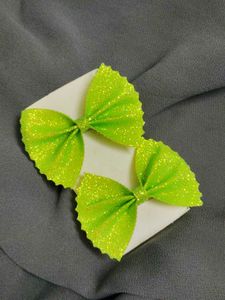 Stunning Green Hair Bow Clip