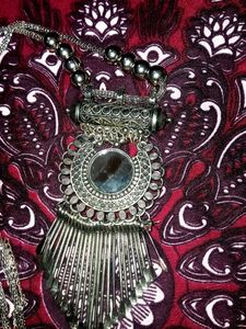 Mirror Embellished Necklace Set