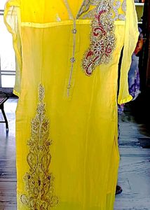 Embroidered 🪡 Kurta yellow 💛