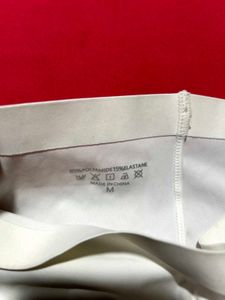 Women Seamless Shapewear Shorts – Size M