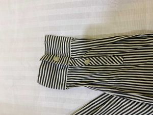 Striped Casual Shirt 32/34 Stretchy