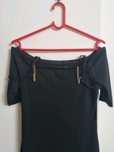 Offshoulder Black Dress