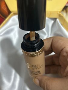 Too Faced Born This Way Concealor