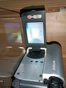Sony DCR HC-52 MiniDV Handycam