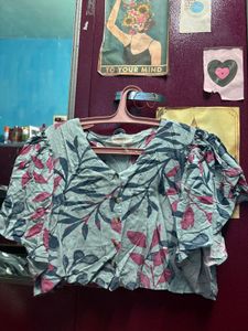 Floral Leaf Print Top