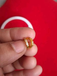 Beautiful New Small Stone Earrings 😍 Gold