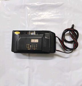 (Vintage Yashica Ninja Star II Film Camera)