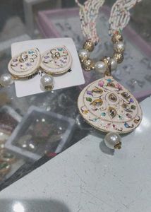 Elegant Necklace Set