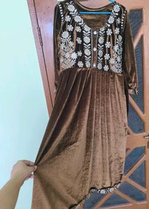 Brown Embroidered Kurta Set With Palazzo And Stole