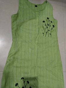 Slim Green Kurti