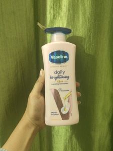 Vaseline Daily Brightening Body Lotion