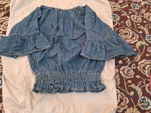 tiny girlTop with off shoulder