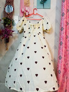 Beautiful Summer Trendy 🤎 Brown Heart Print Dress