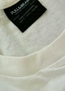 Pull&amp;Bear Graphic Tee
