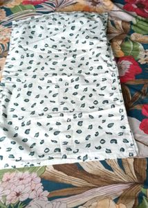 Floral Print Double Bedsheet With 2 Pillow Cover