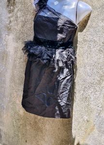 6.23.2 SEXY ONE SIDED BLACK DRESS