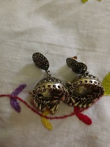 Earring
