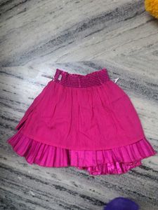 Stylish Pink Pleated Skirt