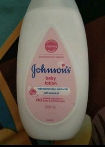 COMBO🫴🏼 JOHNSON'S LOTION N POWDER
