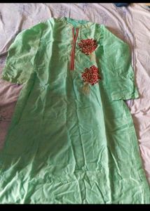 Elegant Green Embroidered Kurti