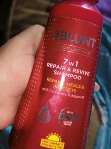 BBlunt 7 in 1 Repair &amp; Revive Shampoo