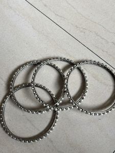 Bangles with Pearls Set Of 4