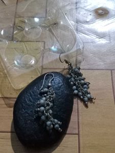 6 Earrings - Assorted Styles