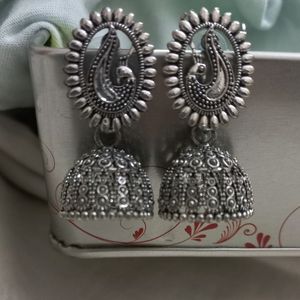 Beautiful Silver Alike Jhumki ❤️