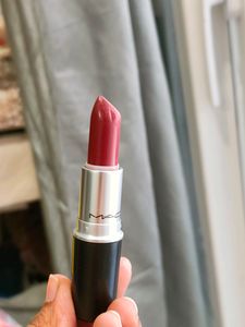 Mac Lipstick - Natural Born Leader