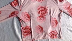 Brand New (Urbanic)Satin Floral Rose Pink Crp Top