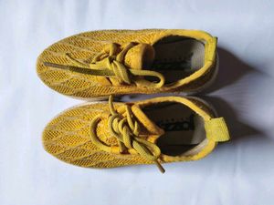 Yellow Sneakers Size 10