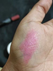 Colour Change Lipstick