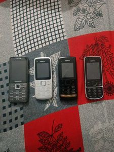 Vintage Cell Phone Bundle