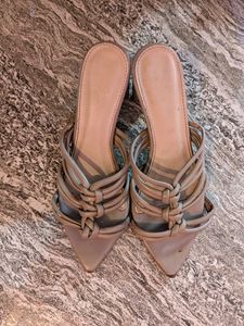 Faux Leather Tan Heels 👠