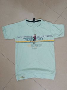 Boys Graphic Print T-shirt