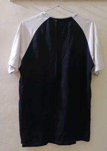 Paradise Graphic Tee