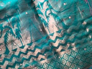 Green Saree With Gold Colour Zari
