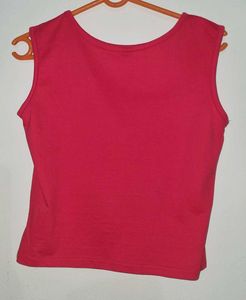 New me red graphic tank top